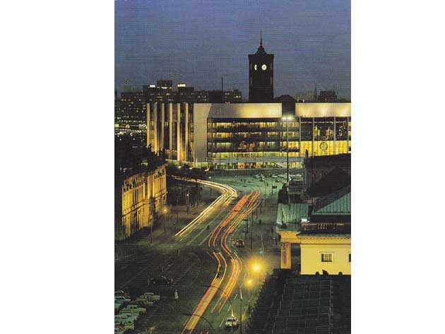 Berlin. Blick zum Palast der Republik